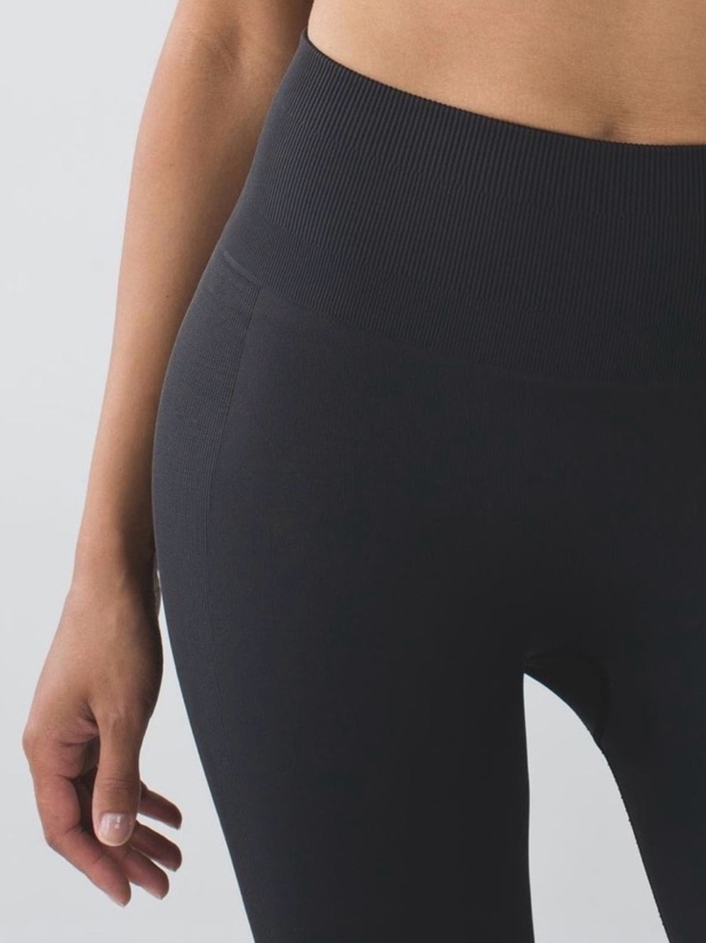 Lululemon In the Zone Crop 3/4 Length Leggings – Black